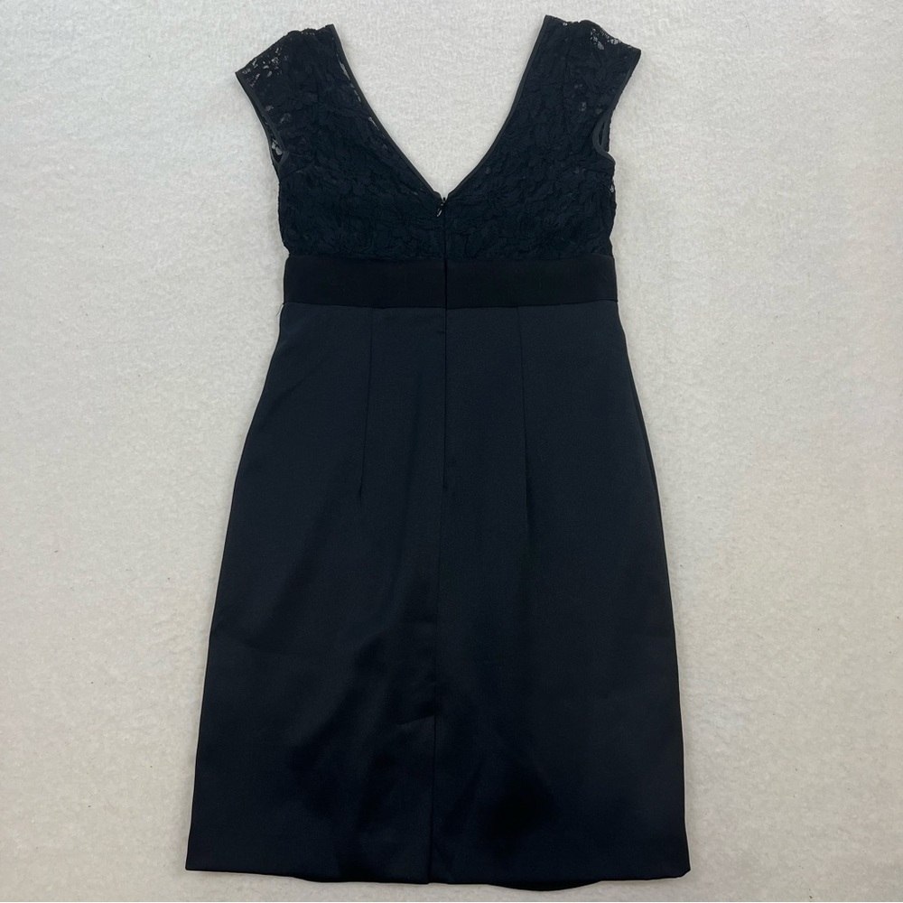 Banana Republic Black Lace Surplice Zip Back Lined Cocktail Dress Size 0P - Picture 8 of 11